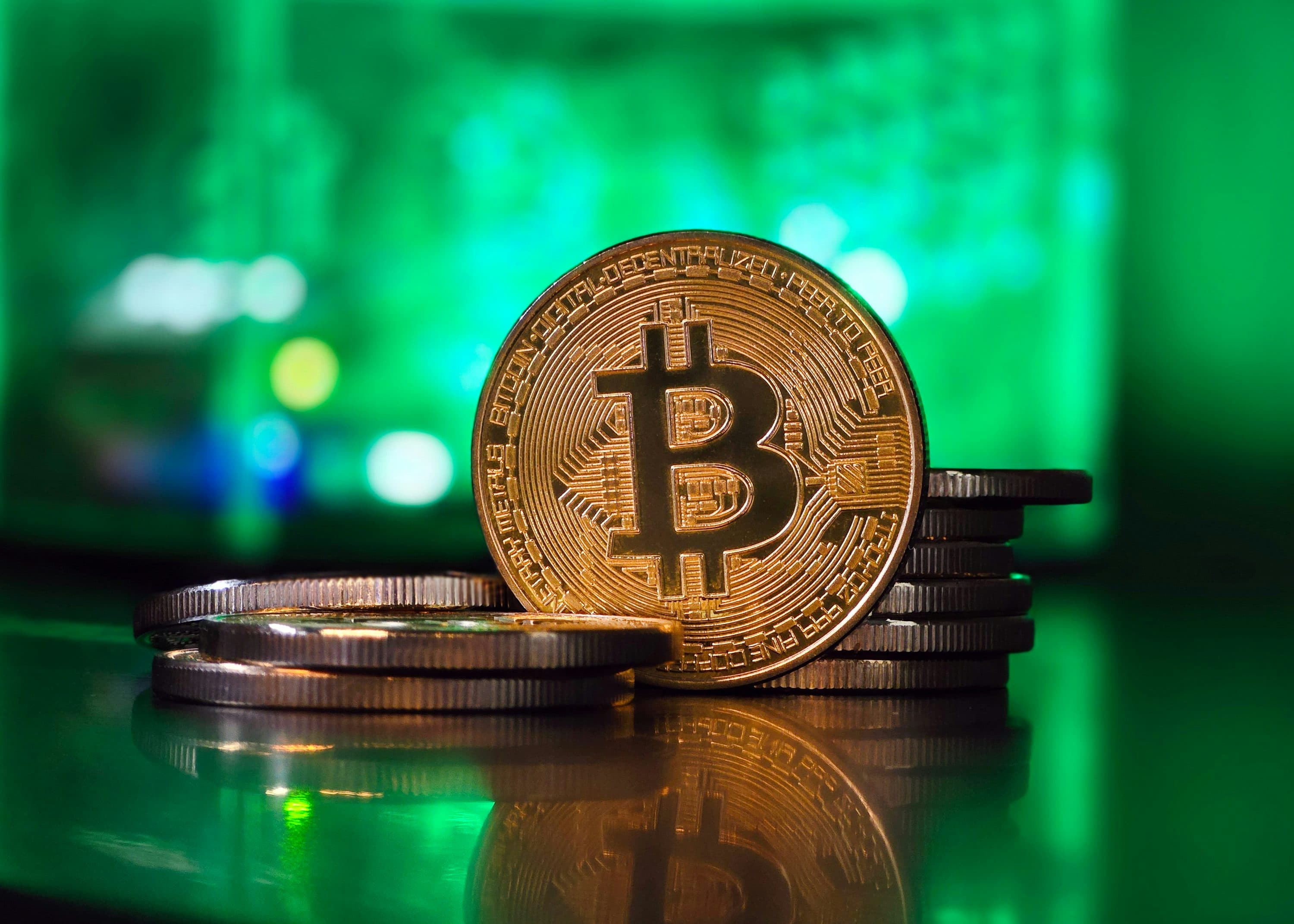 Bitcoin Trades Below ETF Cost-Basis As MVRV Signals Mounting Pressure